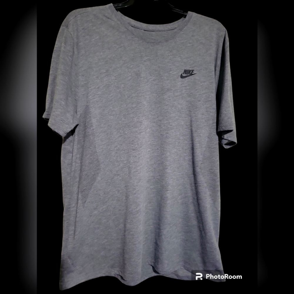 Nike Tee